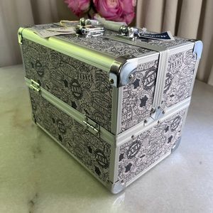 So Chic Paris Themed Metal Train Case / Makeup Cosmetic Case